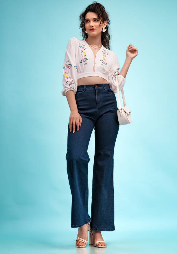 JENNA EMBROIDARY CROP BLOUSE